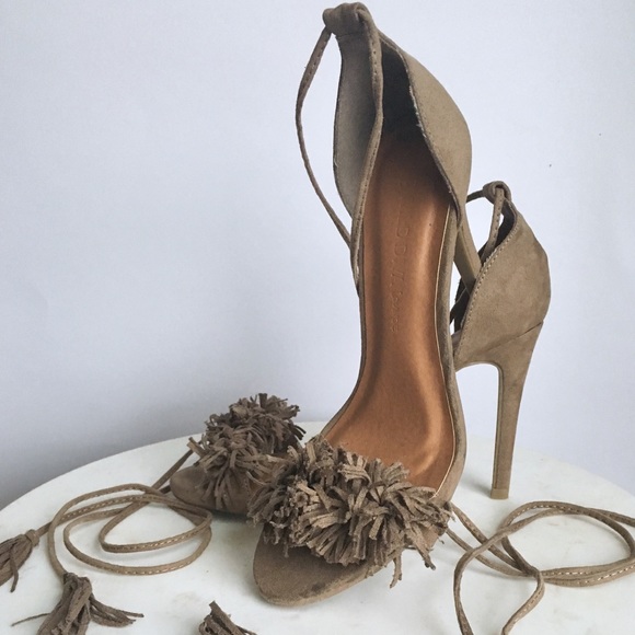 Sexy Suede Fringe Heels - Picture 2 of 5